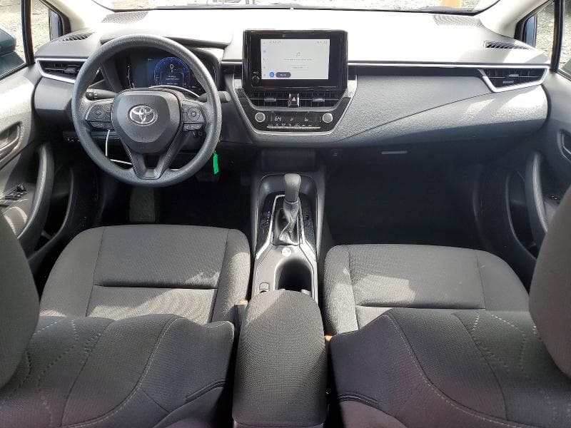 2026 TOYOTA COROLLA LE 8