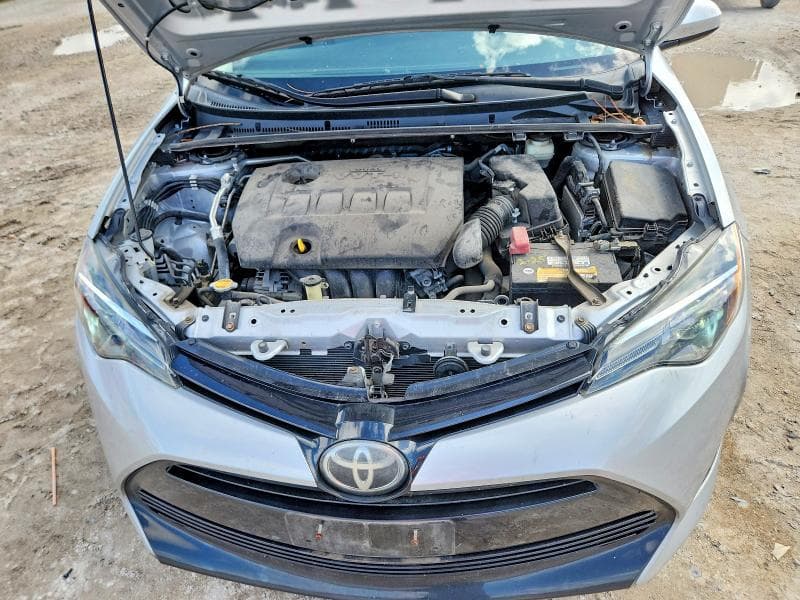 2017 TOYOTA COROLLA LE 11