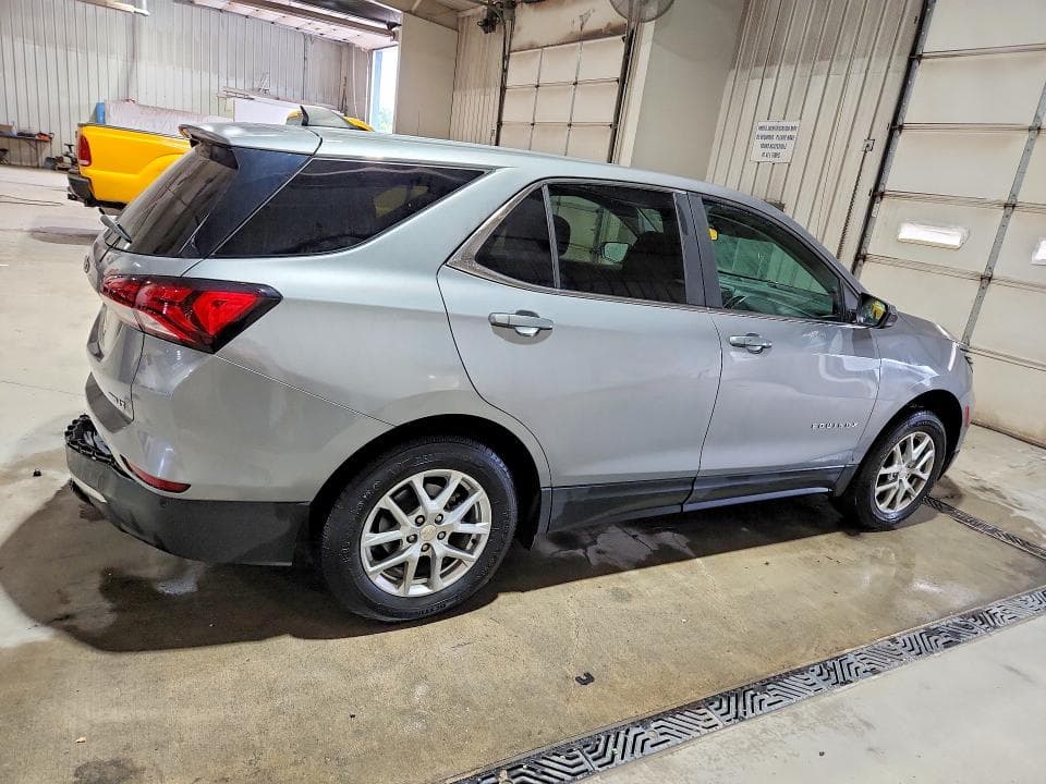 2024 CHEVROLET EQUINOX LT 3