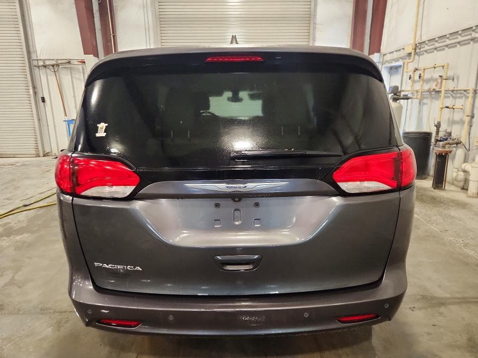 2017 CHRYSLER PACIFICA TOURING 6