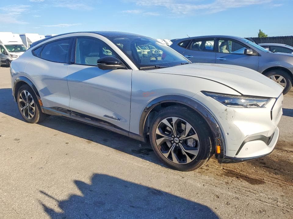2023 FORD MUSTANG MACH-E PREMIUM 4