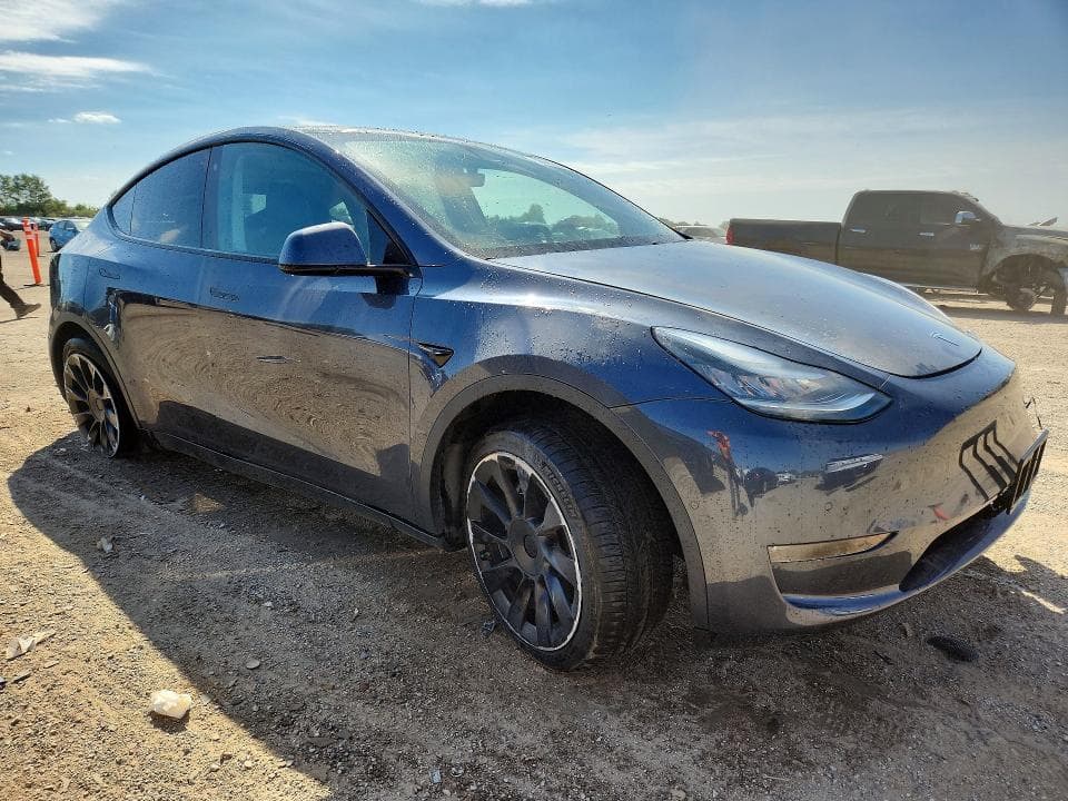 2020 TESLA MODEL Y 4