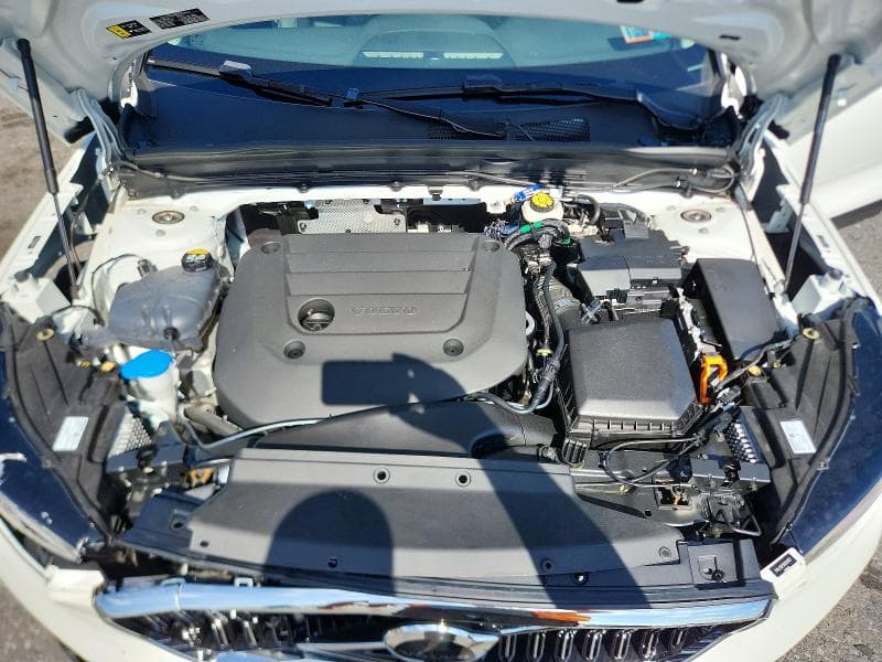 2024 VOLVO XC40 ULTIMATE 11