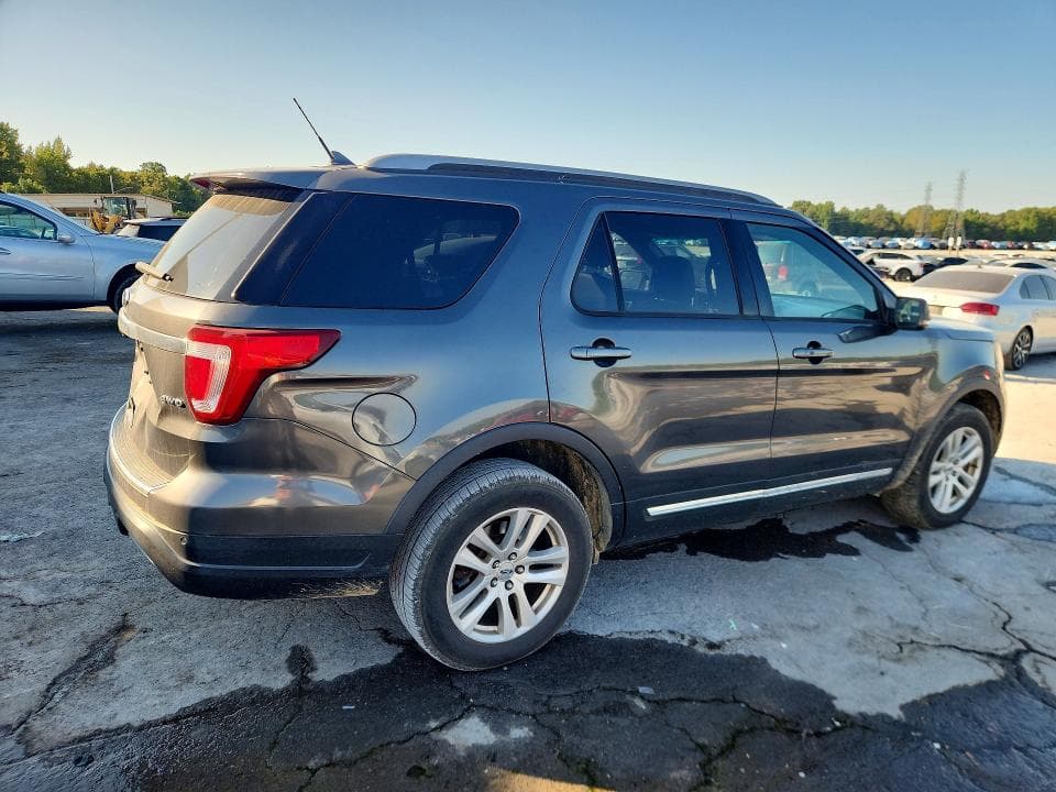 2018 FORD EXPLORER XLT 3