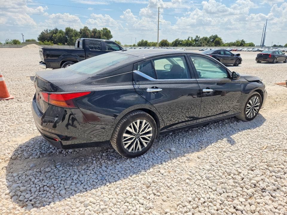 2025 NISSAN ALTIMA SV 3