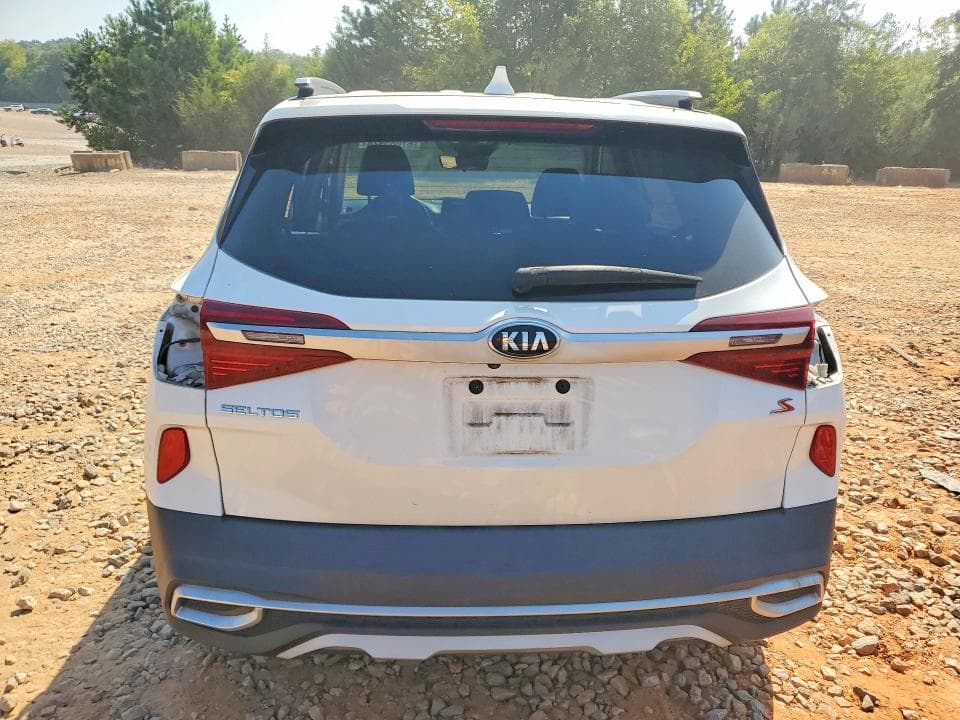 2021 KIA SELTOS S 6