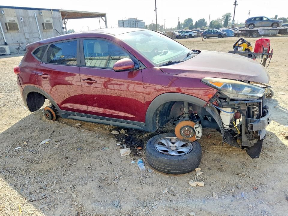 2018 HYUNDAI TUCSON SE 4