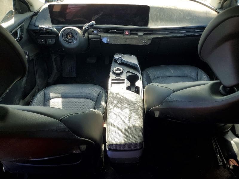 2025 KIA EV6 LIGHT LONG RANGE 8