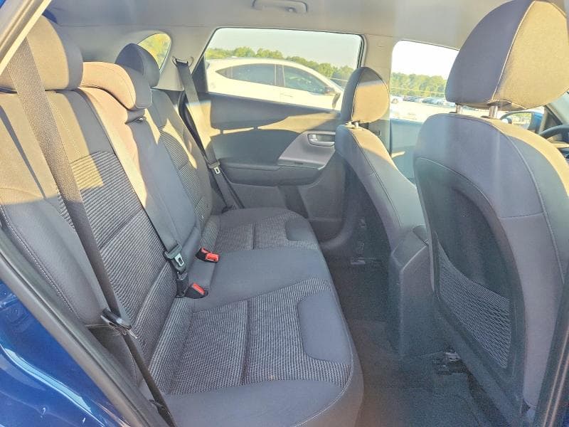 2017 KIA NIRO LX 11