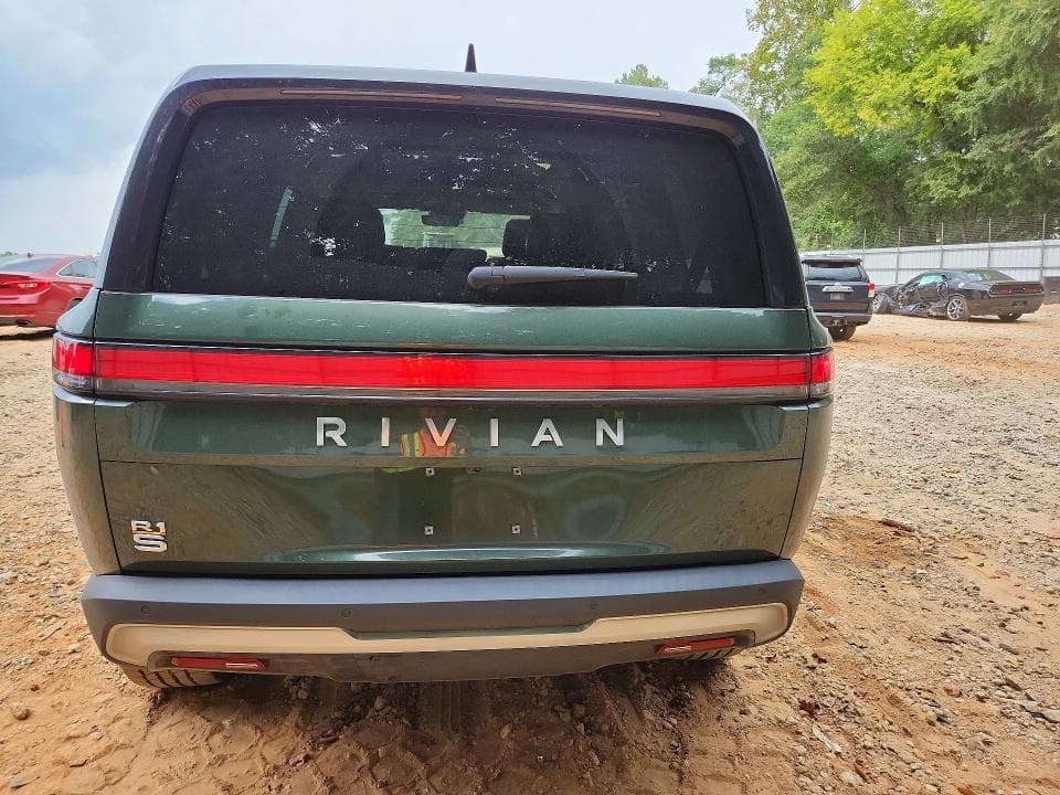 2023 RIVIAN R1S LAUNCH EDITION 6