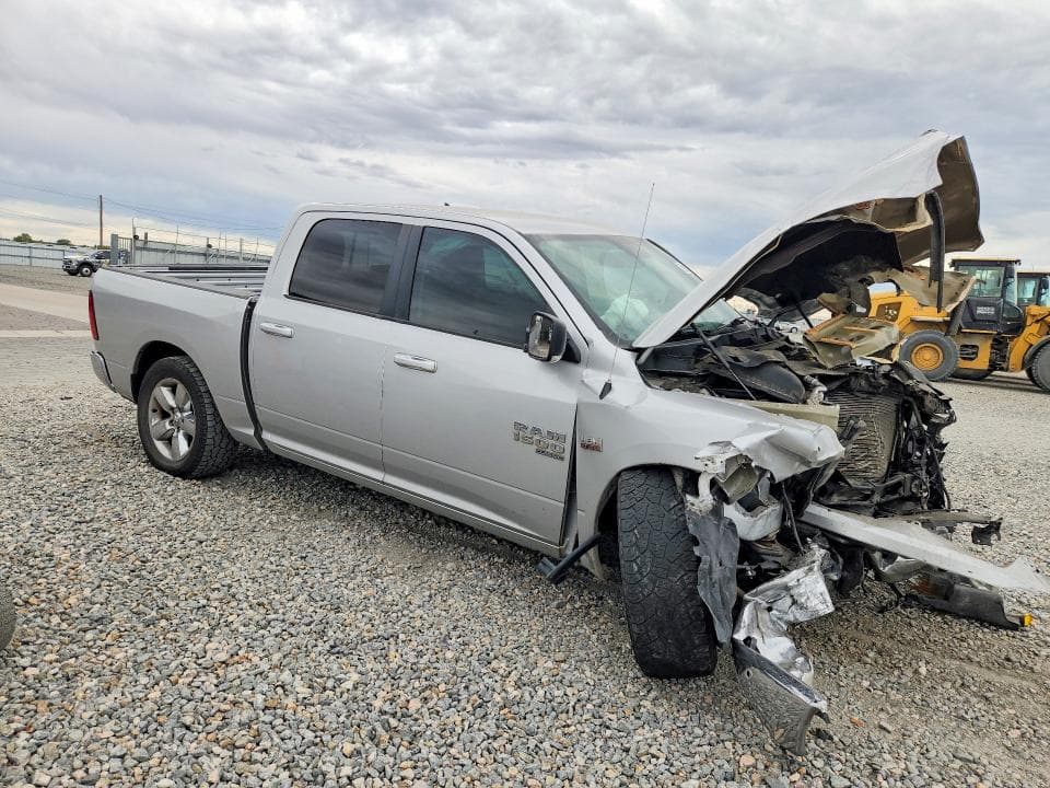 2019 RAM 1500 CLASSIC SLT 4
