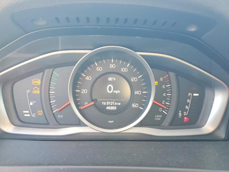 2018 VOLVO S60 DYNAMIC 9
