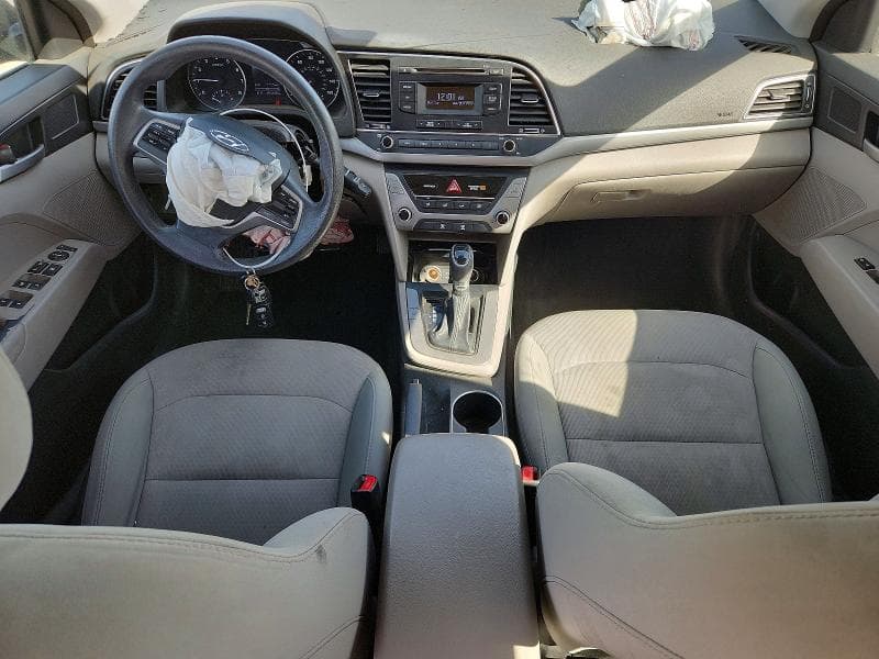 2017 HYUNDAI ELANTRA SE 8