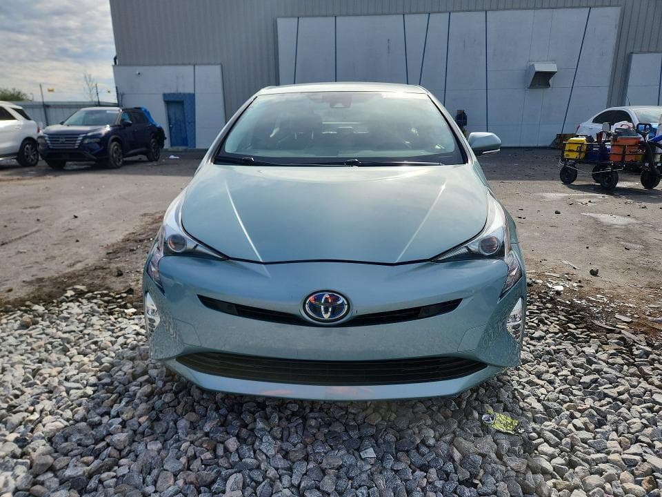 2018 TOYOTA PRIUS THREE TOURING 5