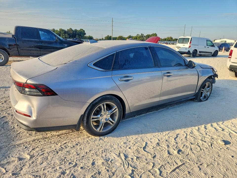 2023 HONDA ACCORD LX 3