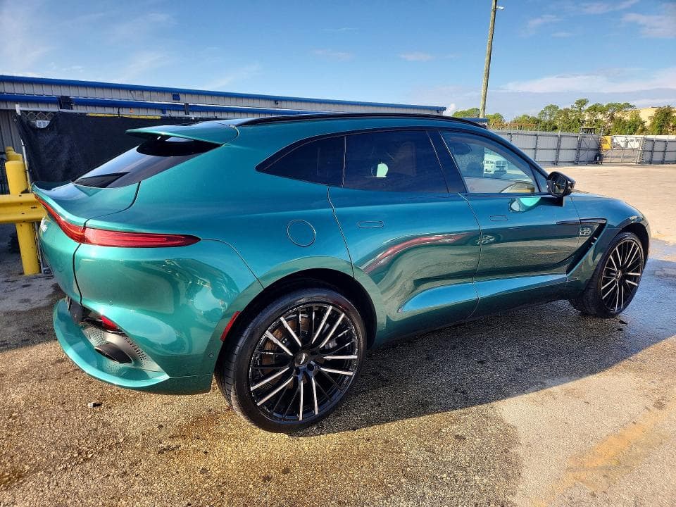 2022 ASTON MARTIN DBX 3