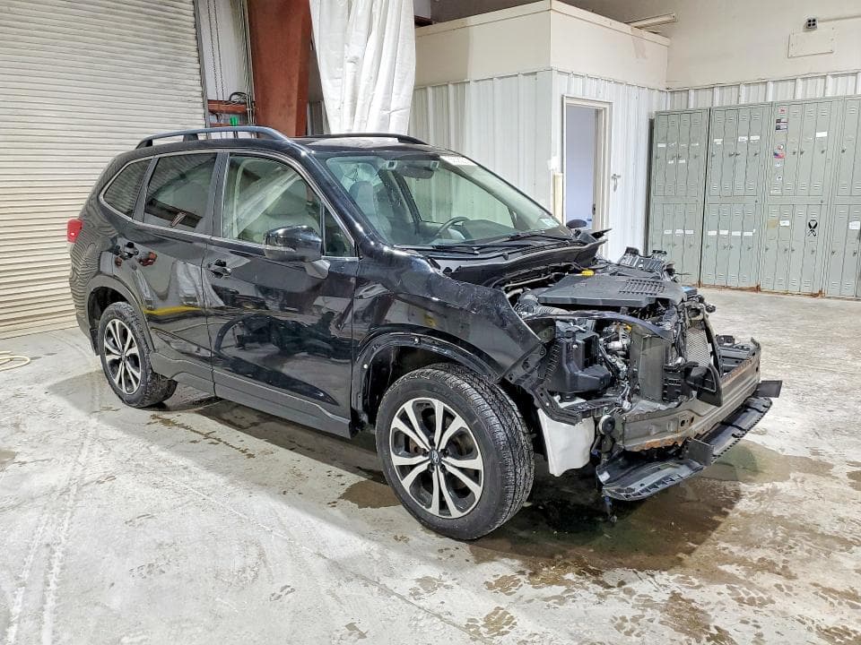2021 SUBARU FORESTER LIMITED 4