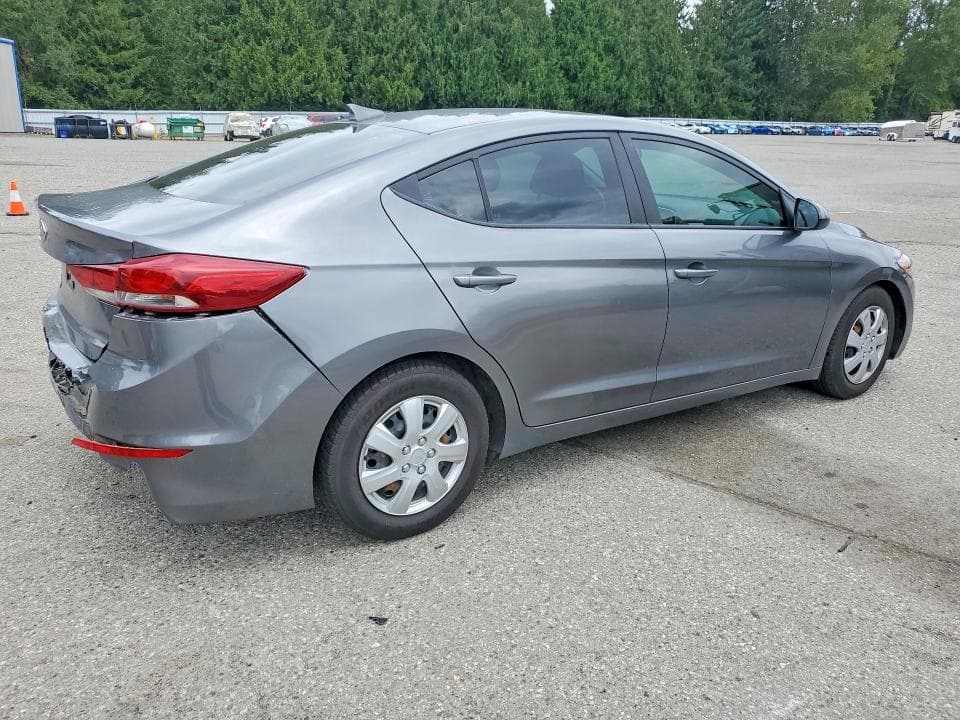 2018 HYUNDAI ELANTRA SE 3