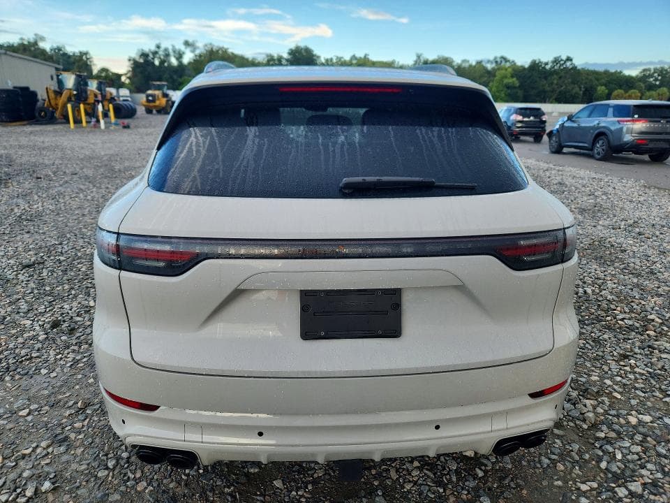 2022 PORSCHE CAYENNE 6
