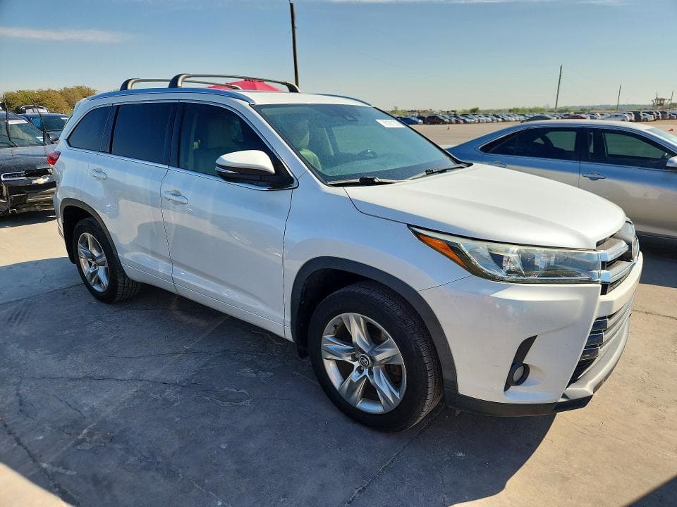 2018 TOYOTA HIGHLANDER LIMITED 4