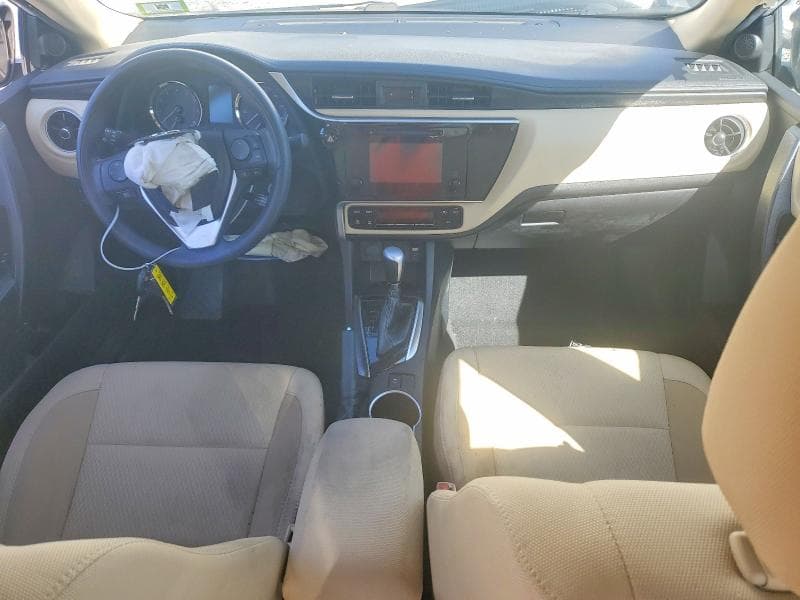 2018 TOYOTA COROLLA LE 8