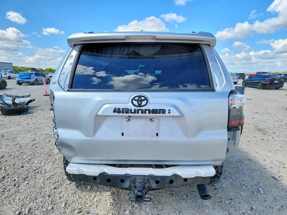 2020 TOYOTA 4RUNNER SR5 PREMIUM 6