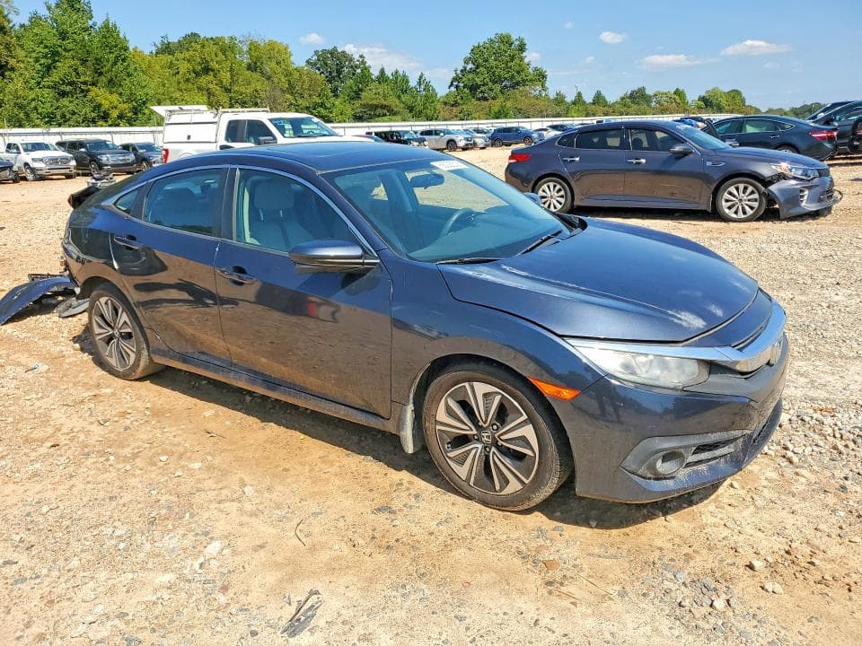 2017 HONDA CIVIC EX 4