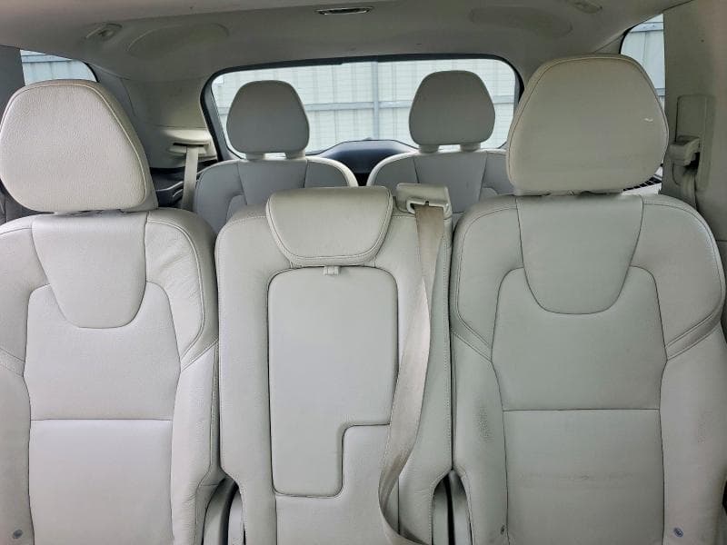 2017 VOLVO XC90 T6 10