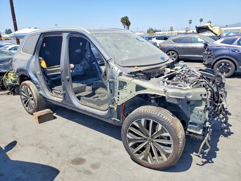 2026 VOLVO XC90 PLUS 4