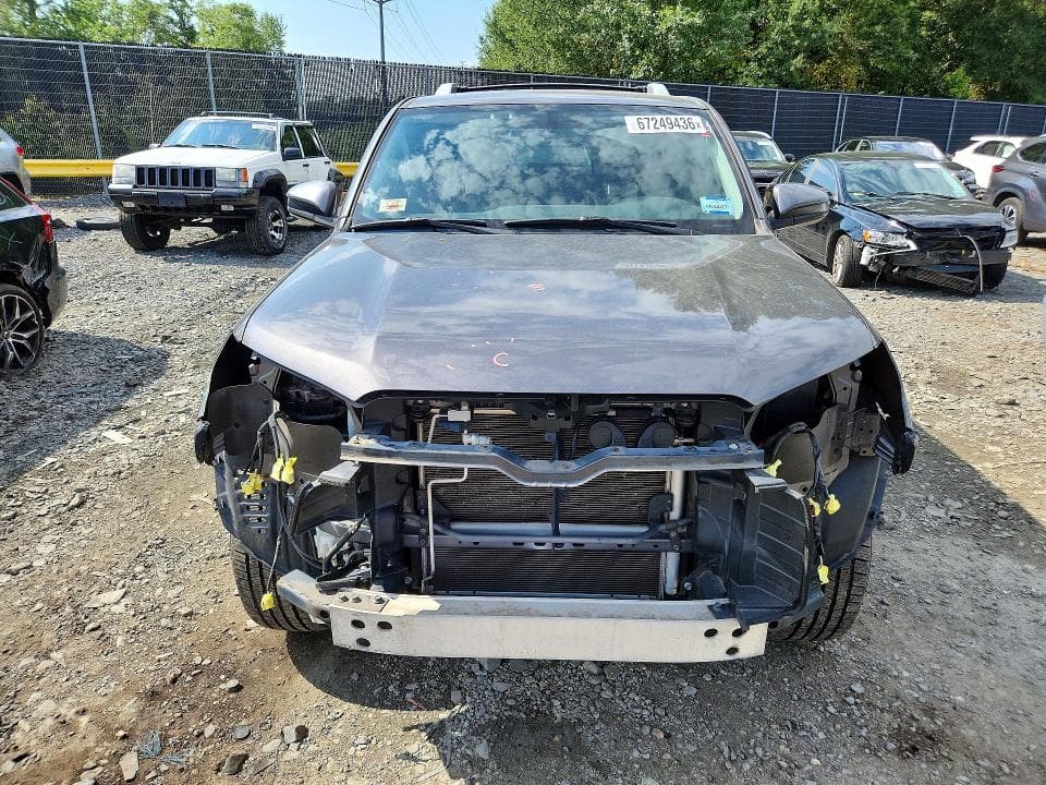 2017 TOYOTA 4RUNNER SR5 5