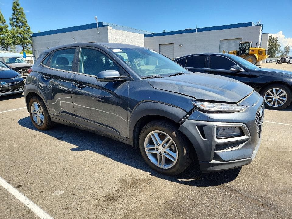 2020 HYUNDAI KONA SE 4