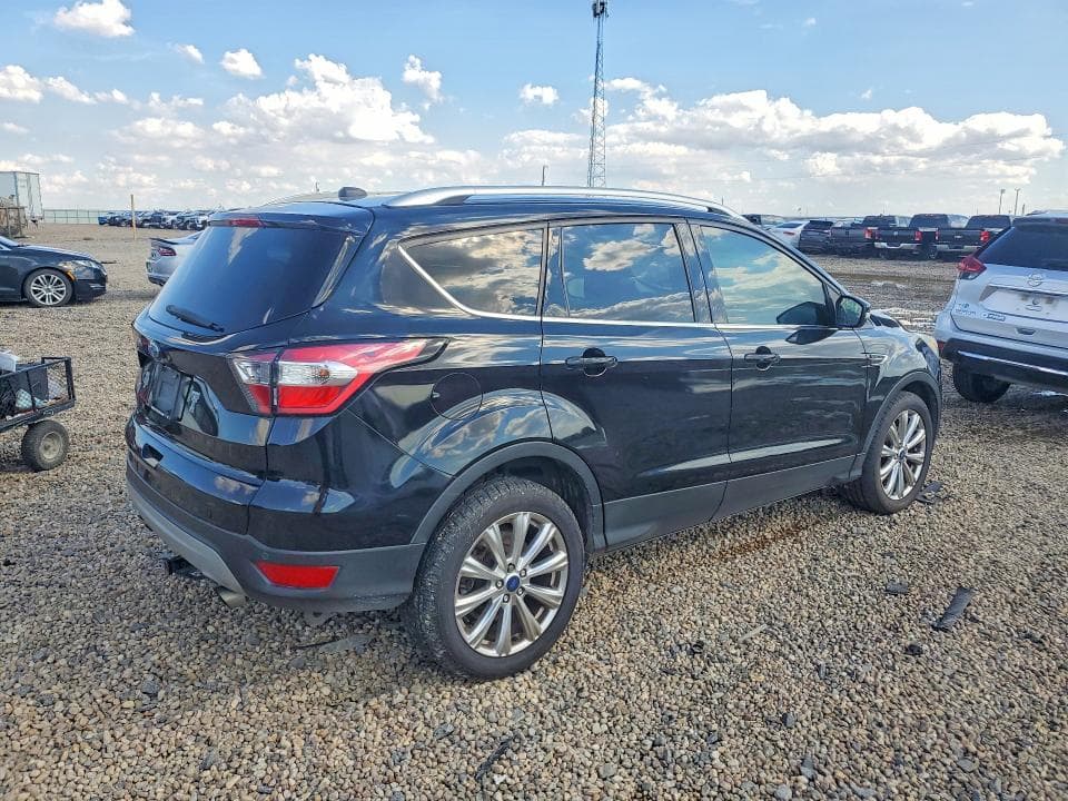 2017 FORD ESCAPE TITANIUM 3