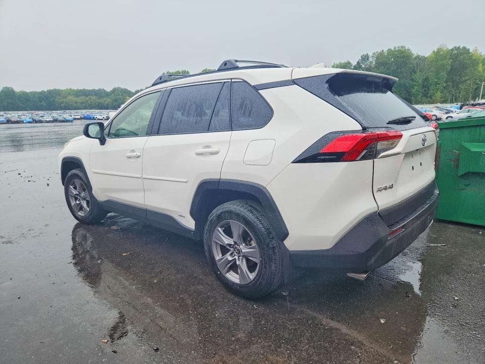 2025 TOYOTA RAV4 LE 2