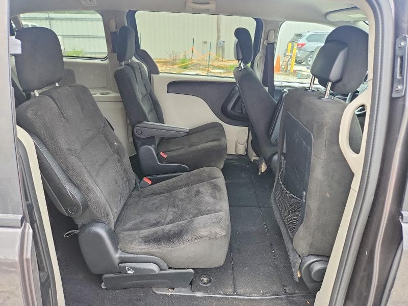 2017 DODGE GRAND CARAVAN SE 11