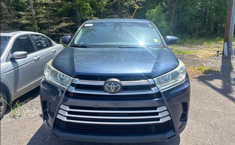 2017 TOYOTA HIGHLANDER LE 13