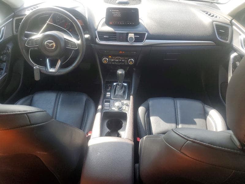 2018 MAZDA 3 TOURING 8