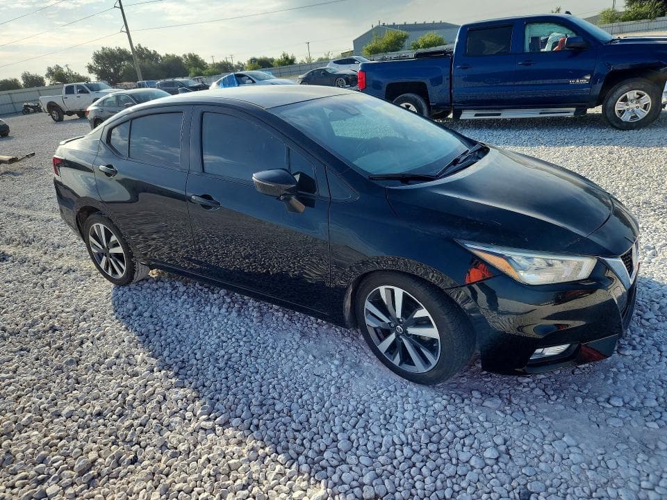 2020 NISSAN VERSA SR 4
