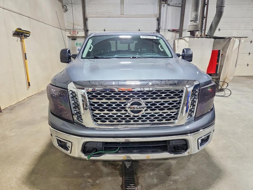 2017 NISSAN TITAN S 5