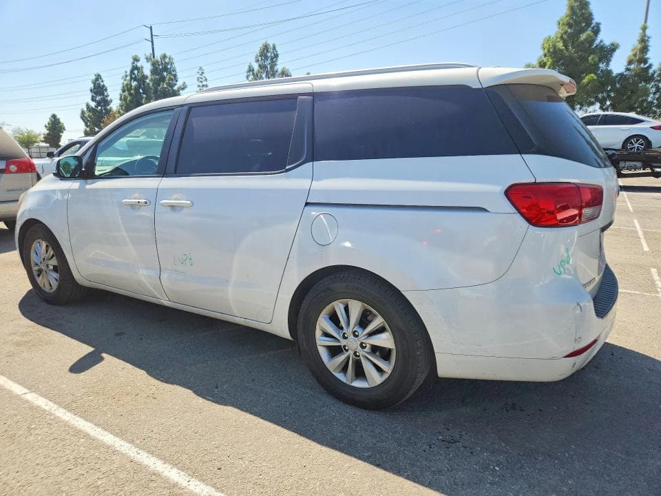 2017 KIA SEDONA LX 2