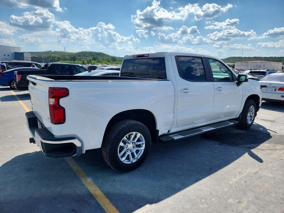 2026 CHEVROLET SILVERADO K1500 LT 3