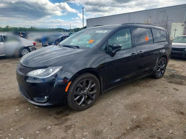 2019 CHRYSLER PACIFICA LIMITED - 1
