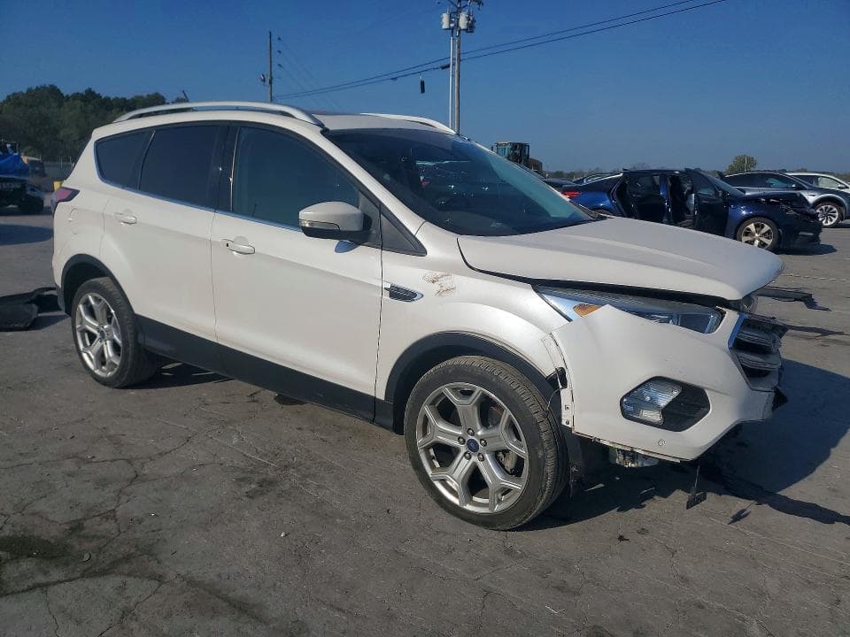 2018 FORD ESCAPE TITANIUM 4