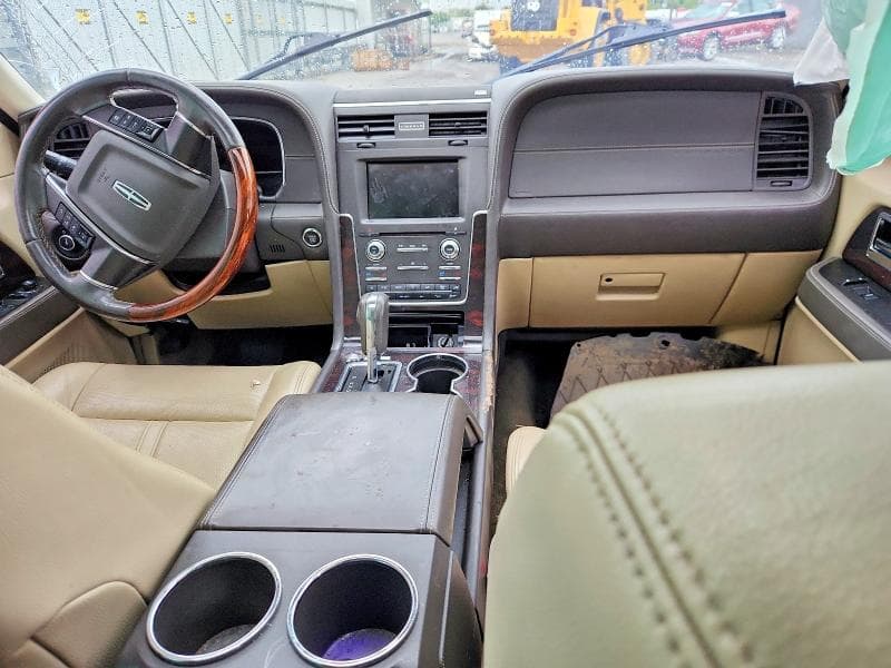 2017 LINCOLN NAVIGATOR L RESERVE 8