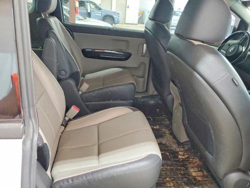 2018 KIA SEDONA SX 10