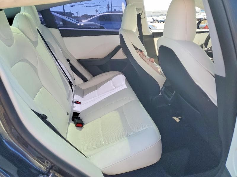 2024 TESLA MODEL 3 10