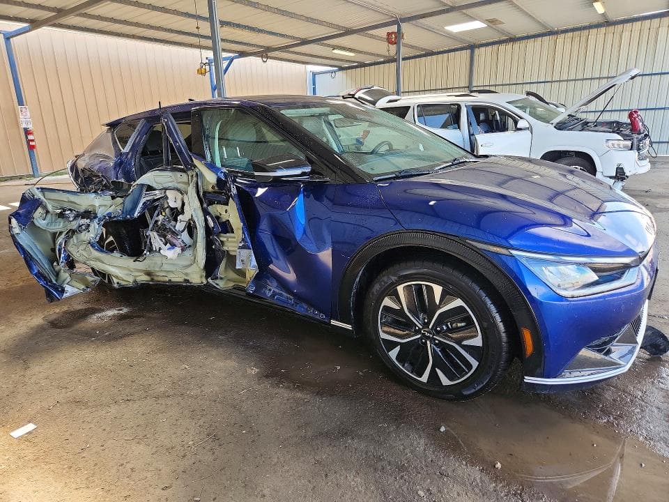 2024 KIA EV6 WIND 4