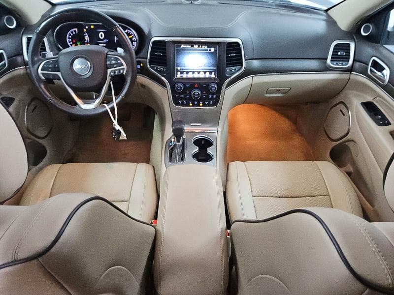 2017 JEEP GRAND CHEROKEE OVERLAND 8