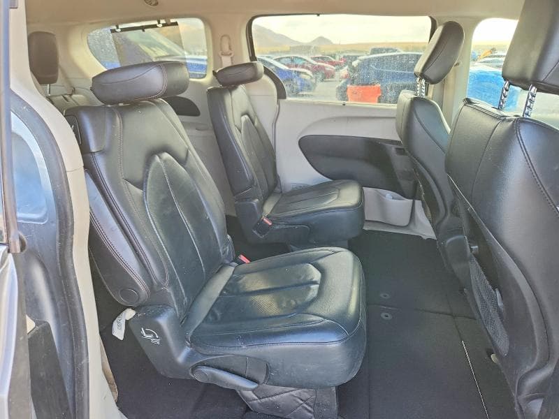 2018 CHRYSLER PACIFICA TOURING L 11