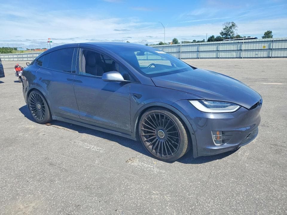 2021 TESLA MODEL X 4
