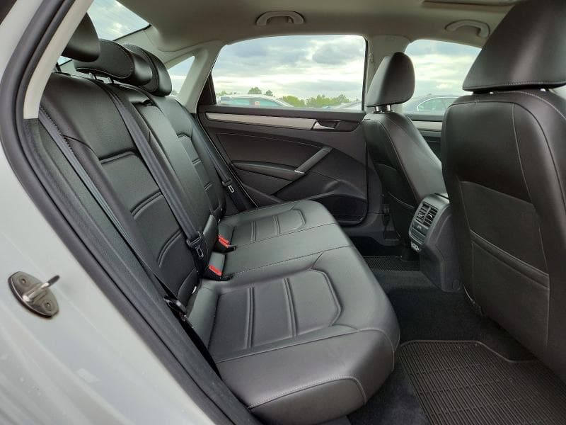 2020 VOLKSWAGEN PASSAT SE 10